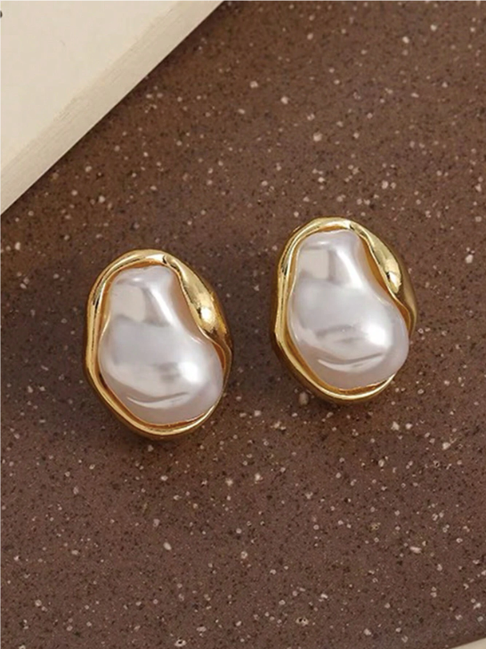 1 Pair Asymmetrical Faux Pearl Elegant & Unique Everyday Fashion  Earrings